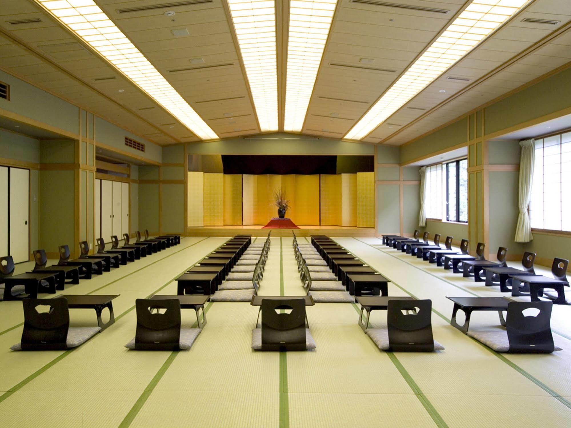 Royal Hotel Yamanaka Onsen Kajikaso Kaga  Bagian luar foto