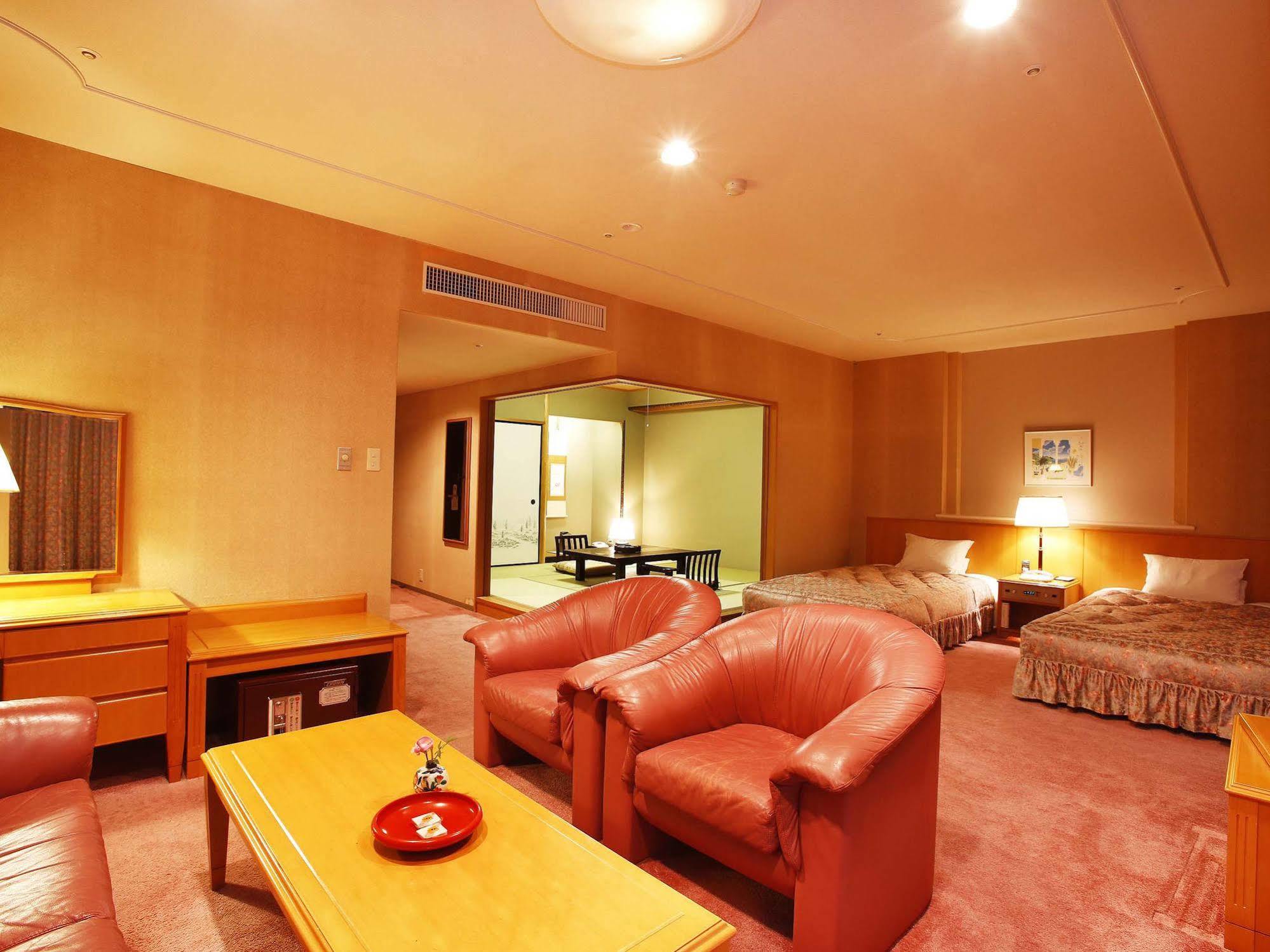 Royal Hotel Yamanaka Onsen Kajikaso Kaga  Bagian luar foto