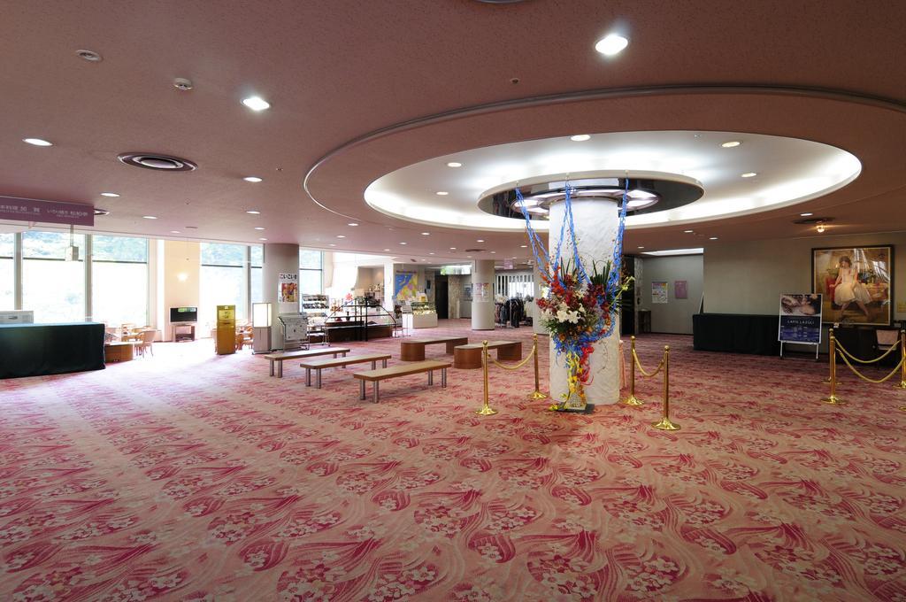 Royal Hotel Yamanaka Onsen Kajikaso Kaga  Bagian luar foto